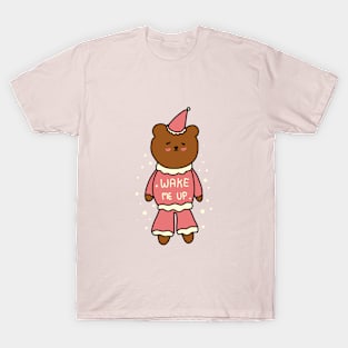 cute sleepy brown bear in santa hat T-Shirt